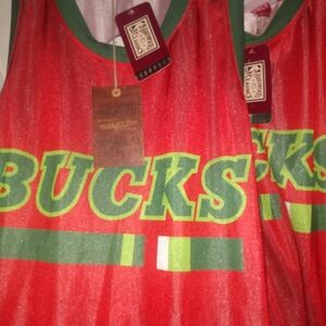 Mitchell & Ness Red and Green Bucks Tank Top 2XLT New With Tags